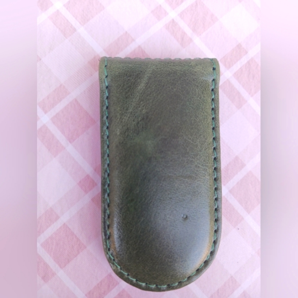 LEATHER MONEY CLIP New Green